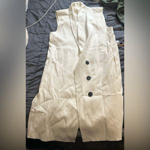 Mango sleeveless blazer